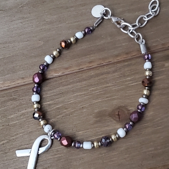 Domestic Violence awareness bracelet - Picture 1 of 3